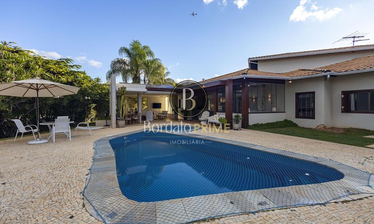 VILLA151536V01-18