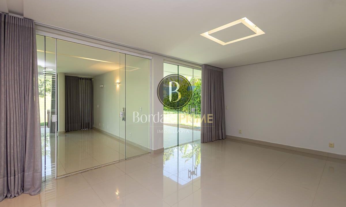 VILLA151612A01-12