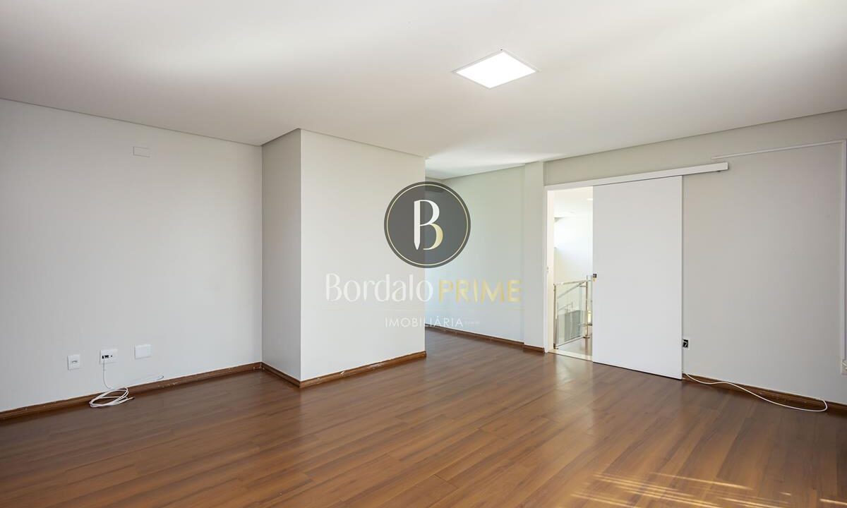 VILLA151612A01-21
