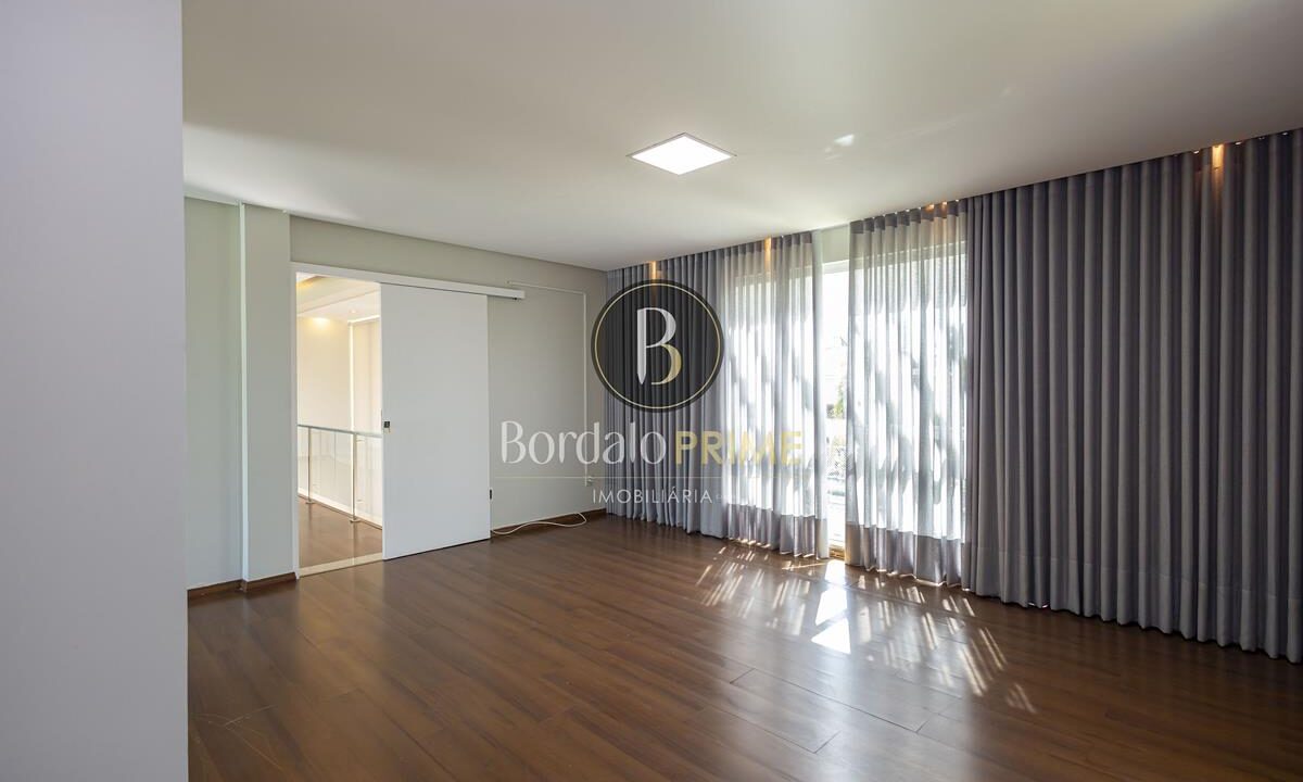 VILLA151612A01-22